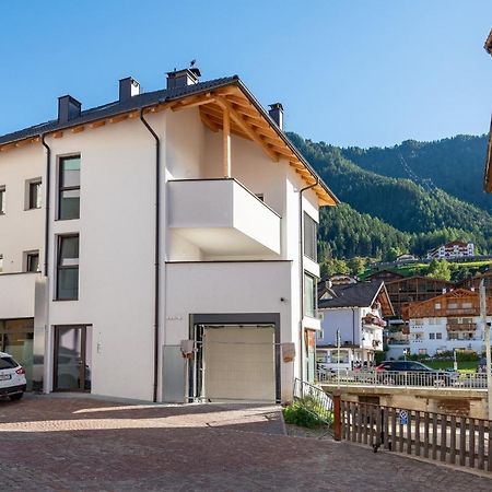 Central Home Apartment Ortisei Exterior foto